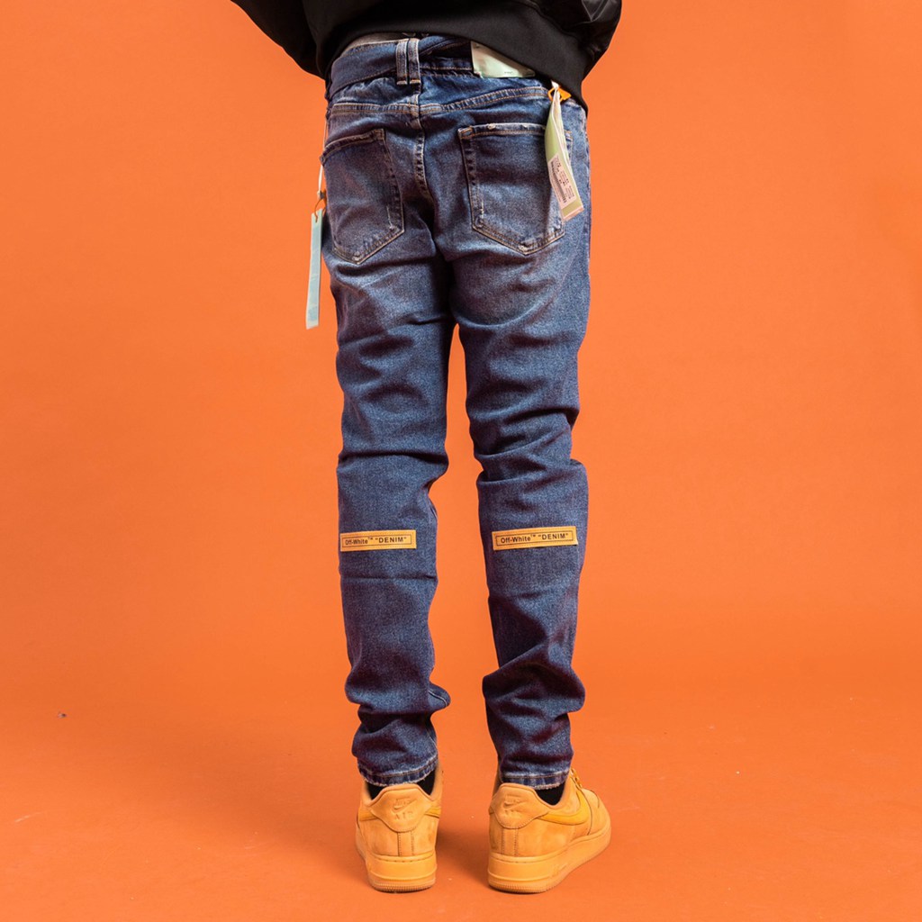OFF WHITE